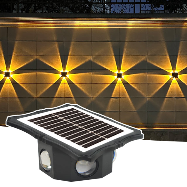 Buitenstee Terra — solar wandlamp met bewegingssensor, geïnstalleerd op een buitenmuur met sterpatroon lichteffect (tijdelijke leveranciersfoto, ter preview)